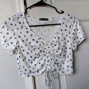 White crop top/adjustable/stretchy fabric